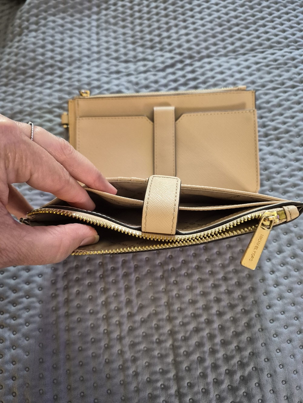 Michael Kors Jet Set Travel Double Zip Leather Wallet Nude - Picture 9 of 15